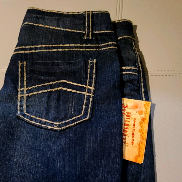 Shorts - Picture 4 of 4